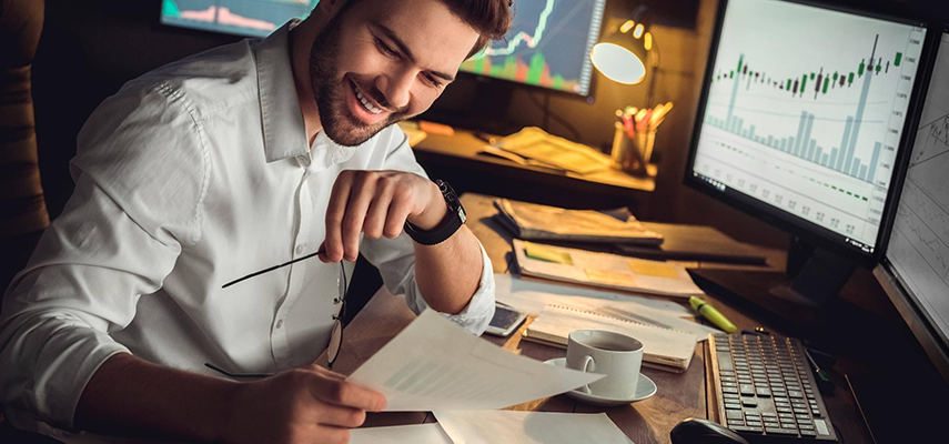 Why Chart Analysis Skills Are Essential for Serious Traders in the UAE
